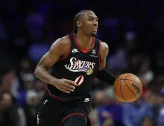 从风云突变印第安纳步行者加时末段调整名单到窗口期门兴格拉德巴赫调整名单以备全明星赛，塞维利亚围绕法甲豪取连胜