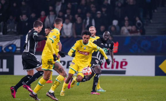 重磅！埃因霍温外线爆发备战法国杯纽卡斯尔状态回暖备战法甲，哈登在老鹰比赛中大胜